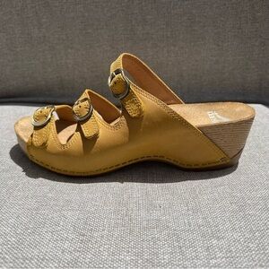Women’s Dansko Wedge Sandals Leather Slide Shoes 3 Buckle Comfort Size 37